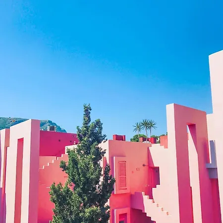 In Muralla Roja - 0406 *
